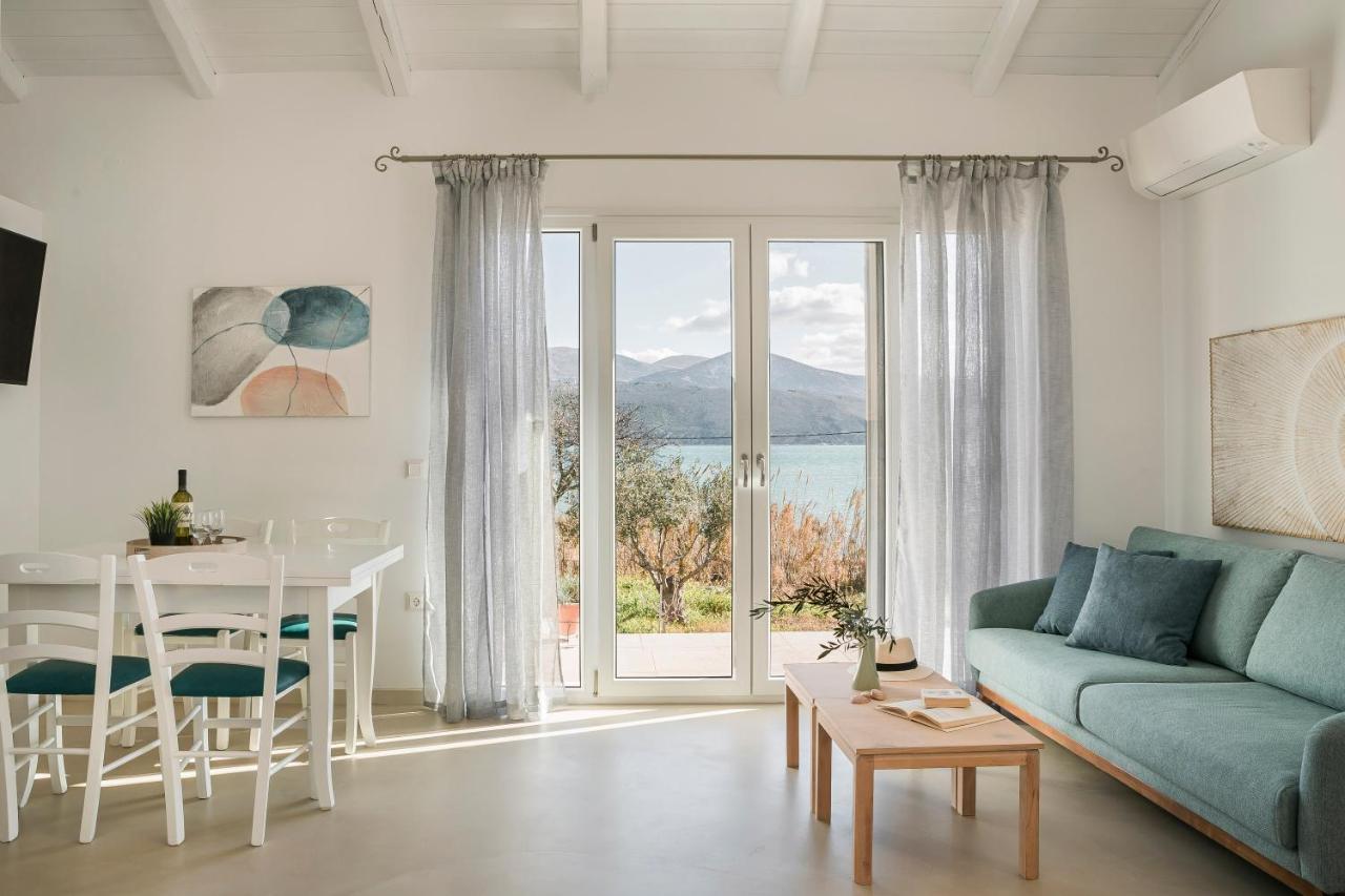 Apollonides Seafront Villa1 Aoede Lixouri Exteriör bild