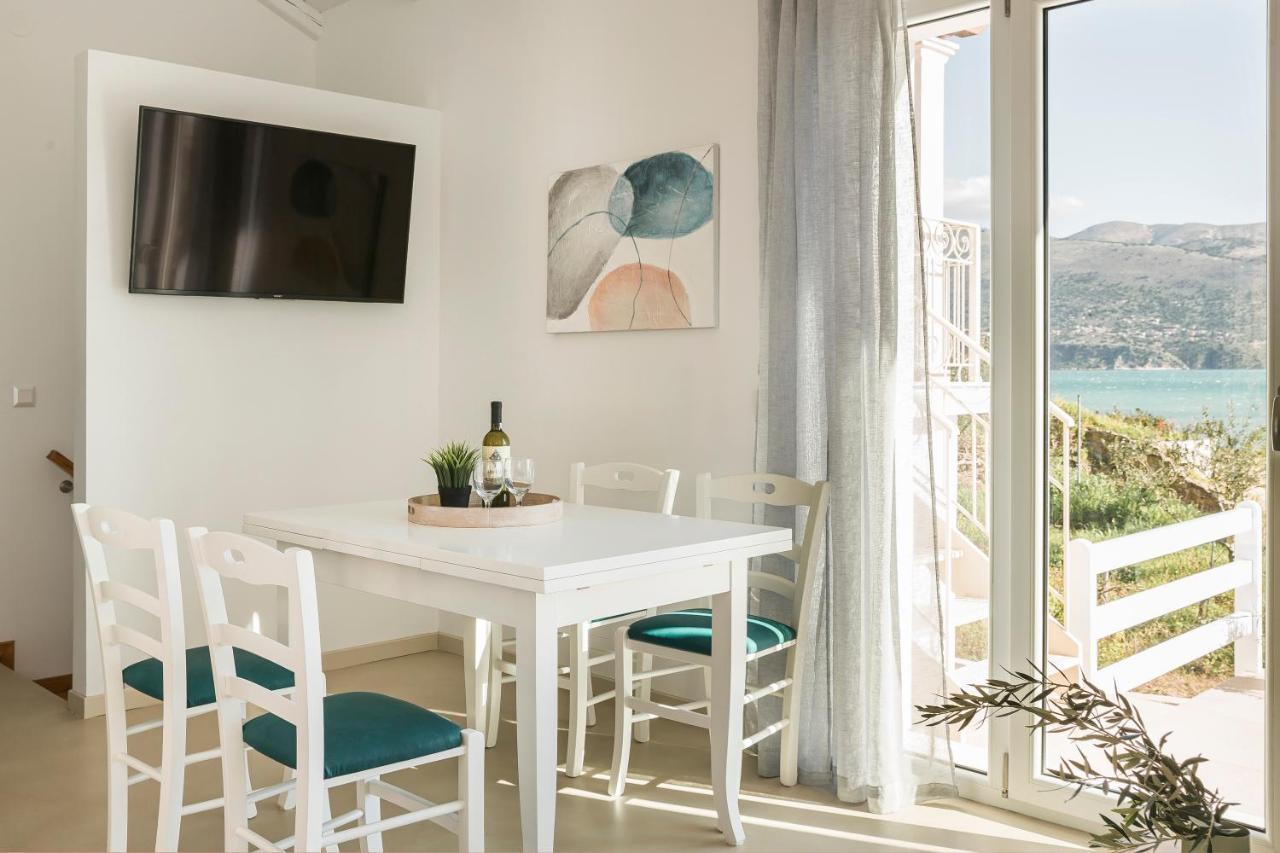 Apollonides Seafront Villa1 Aoede Lixouri Exteriör bild