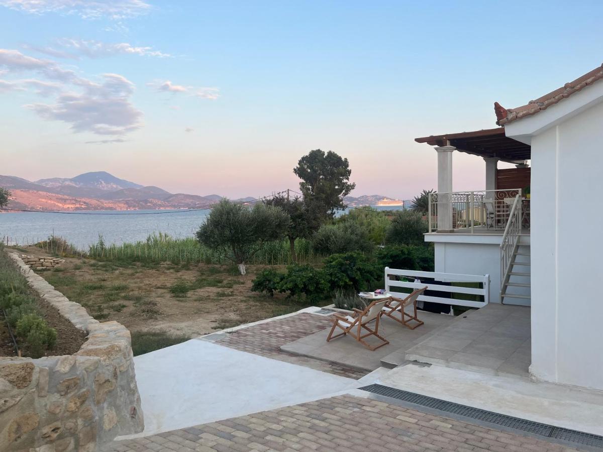 Apollonides Seafront Villa1 Aoede Lixouri Exteriör bild