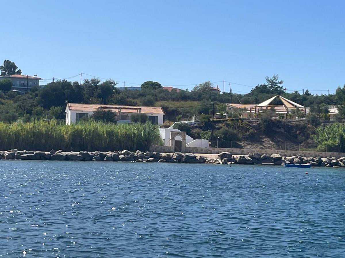 Apollonides Seafront Villa1 Aoede Lixouri Exteriör bild